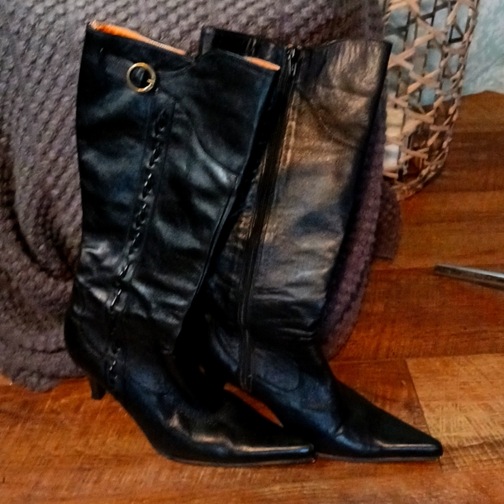 KIRA Leather heeled boots♥️♥️♥️